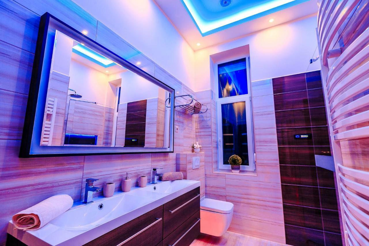 Luxury Smart Apartments Szeged Exteriör bild